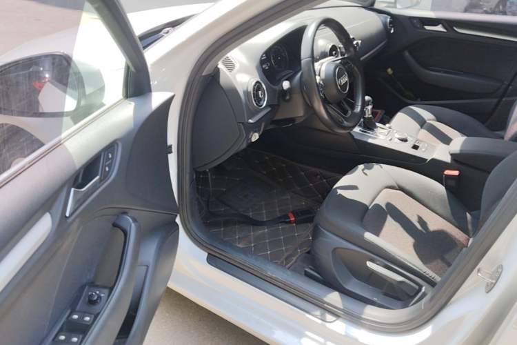 Used Audi A3 2019 Limousine 35 TFSI Ambition China V Driver Seat