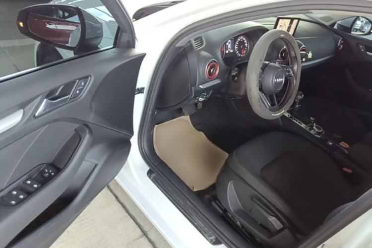 Used Audi A3 2019 Limousine 35 TFSI Ambition China V Driver Seat