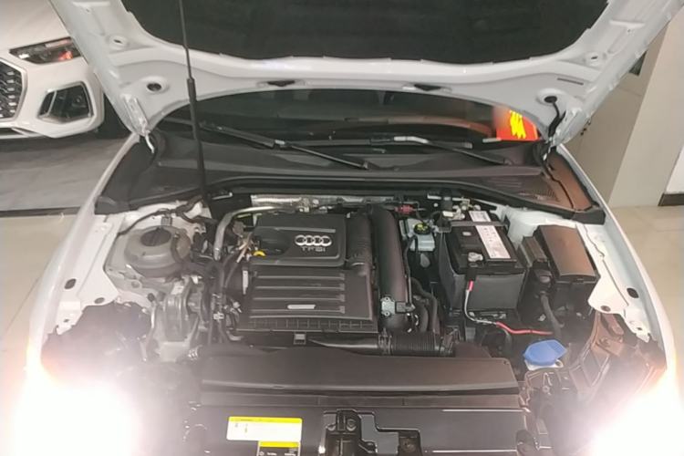 Used Audi A3 2019 Limousine 35 TFSI Sport Edition China V Emission Standard Engine Bay