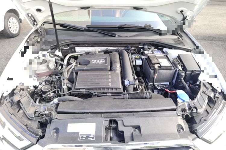 Used Audi A3 2019 Limousine 35 TFSI Ambition China VI Engine Bay