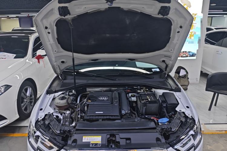 Used Audi A3 2019 Limousine 35 TFSI Ambition China V Engine Bay