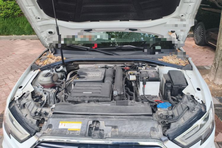 Used Audi A3 2019 Limousine 35 TFSI Fashion Edition China VI Emission Standard Engine Bay