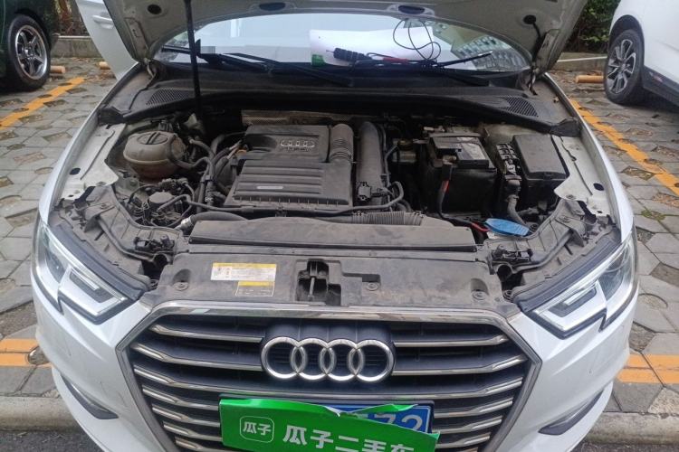 Used Audi A3 2019 Limousine 35 TFSI Ambition China VI Engine Bay
