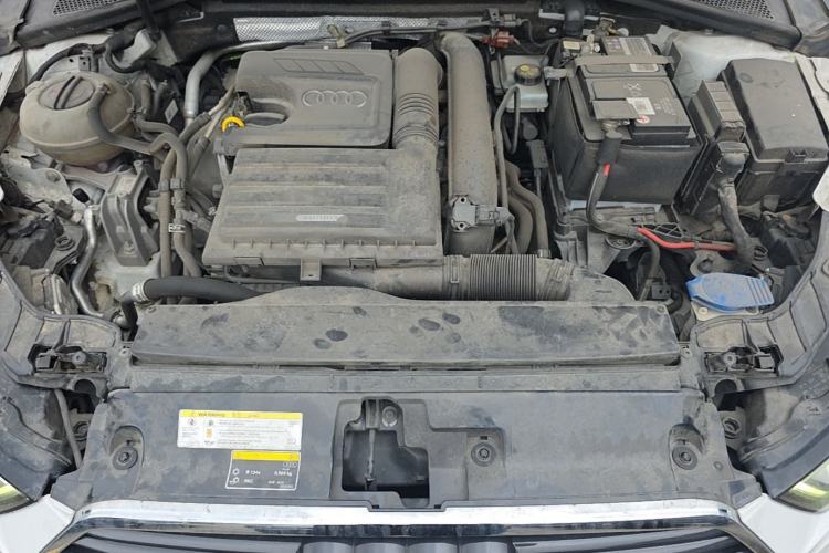 Used Audi A3 2019 Limousine 35 TFSI Fashion Edition China V standard Engine Bay