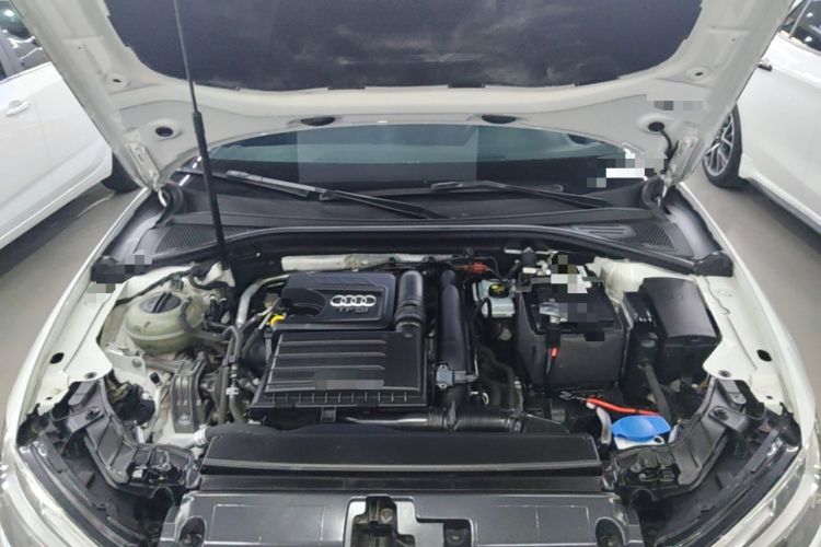Used Audi A3 2019 Limousine 35 TFSI Fashion Edition China V standard Engine Bay