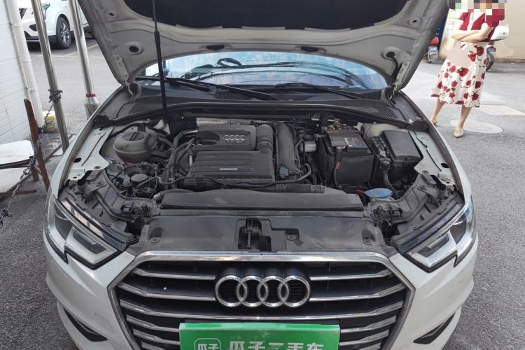 Used Audi A3 2019 Limousine 35 TFSI Ambition China VI Engine Bay