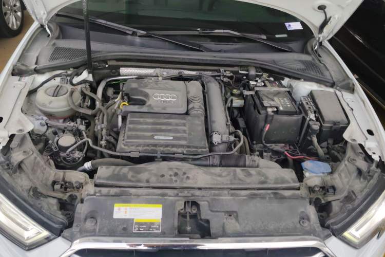 Used Audi A3 2019 Sportback 35 TFSI Style Edition China VI Emission Standard Engine Bay