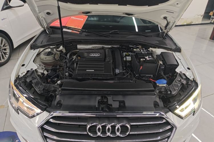 Used Audi A3 2019 Limousine 35 TFSI Ambition China VI Engine Bay