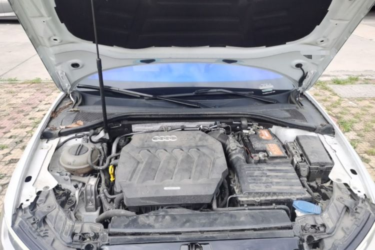 Used Audi A3 2019 Sportback 40 TFSI Sporty Model China VI Engine Bay