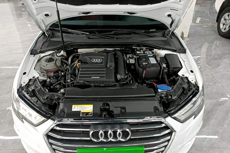 Used Audi A3 2019 Sportback 35 TFSI Style Edition China VI Emission Standard Engine Bay