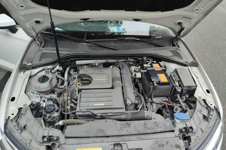 Used Audi A3 2019 Limousine 35 TFSI Fashion Edition China VI Emission Standard Engine Bay