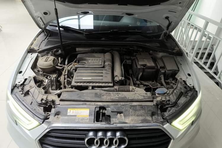 Used Audi A3 2019 Sportback 35 TFSI Fashion Edition China V Engine Bay