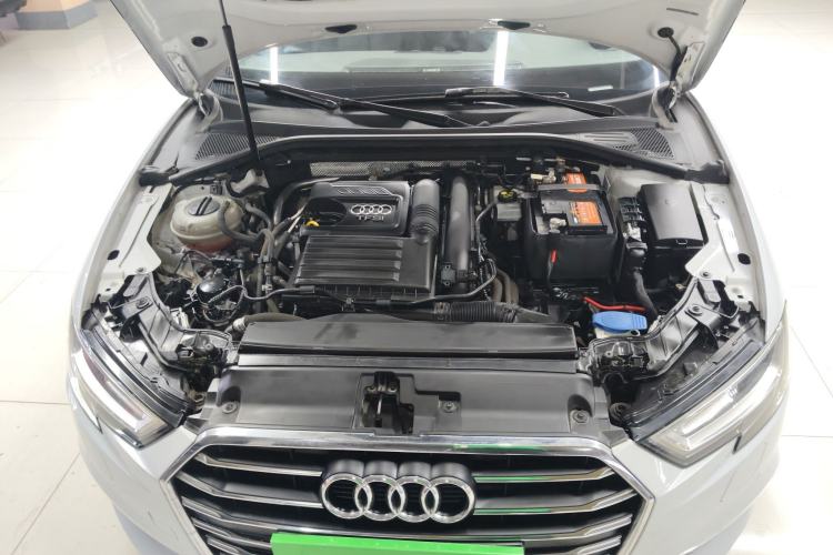 Used Audi A3 2019 Sportback 35 TFSI Style Edition China VI Emission Standard Engine Bay