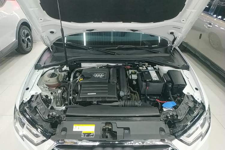 Used Audi A3 2019 Limousine 35 TFSI Ambition China V Engine Bay