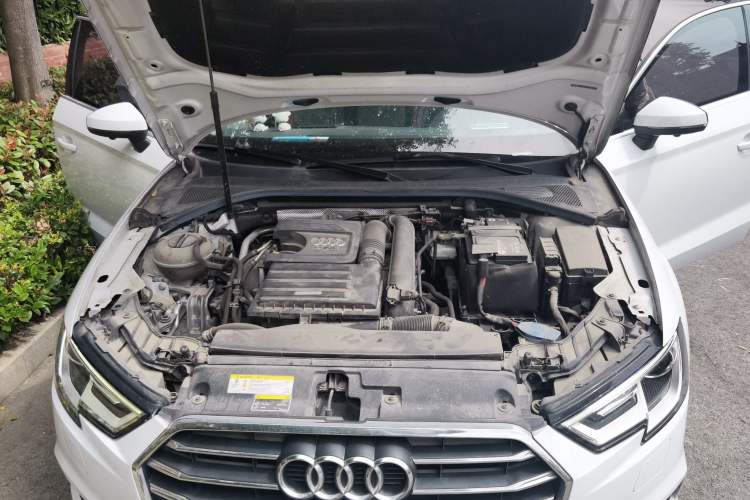 Used Audi A3 2019 Limousine 35 TFSI Ambition China V Engine Bay