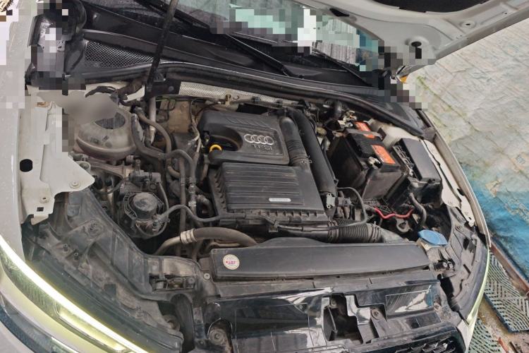 Used Audi A3 2019 Limousine 35 TFSI Fashion Edition China VI Emission Standard Engine Bay