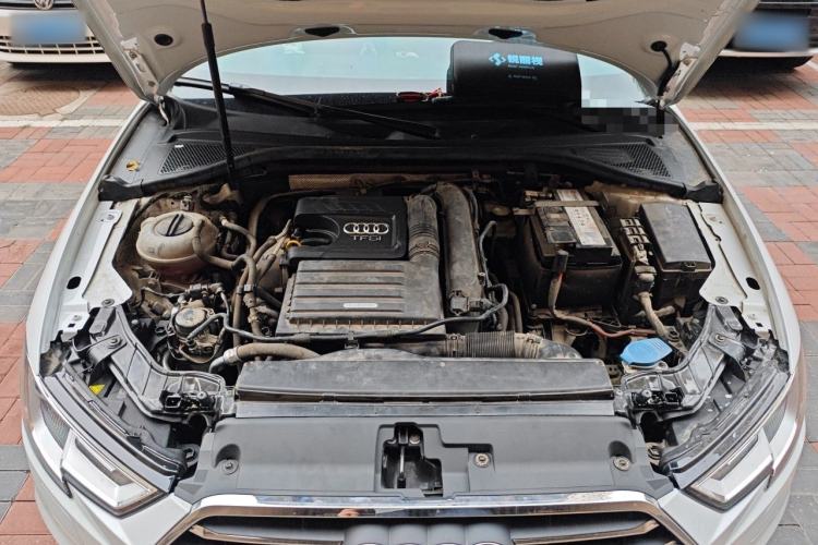 Used Audi A3 2019 Sportback 35 TFSI Ambition China VI Engine Bay
