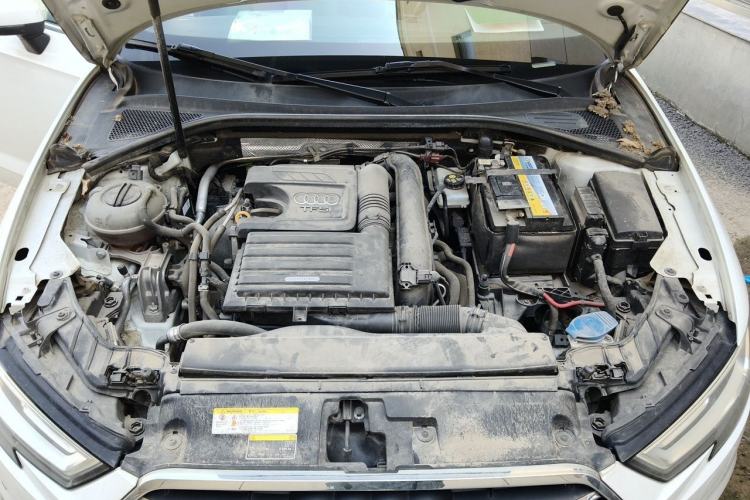 Used Audi A3 2019 Sportback 35 TFSI Style Version China V Emission Standard Engine Bay