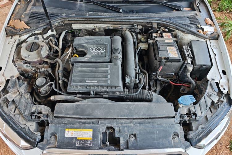 Used Audi A3 2019 Limousine 35 TFSI Ambition China VI Engine Bay