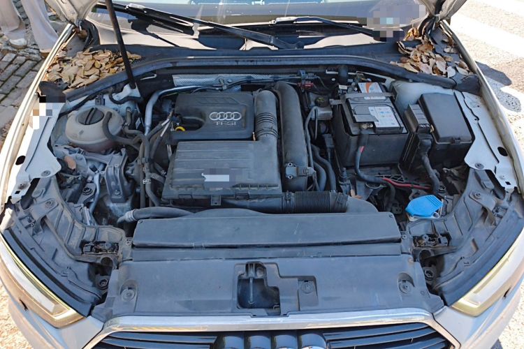 Used Audi A3 2019 Limousine 35 TFSI Fashion Edition China V standard Engine Bay