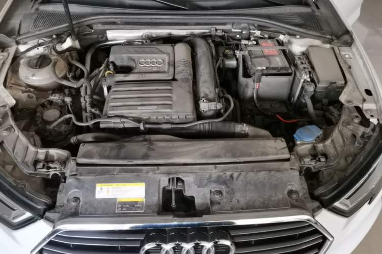 Used Audi A3 2019 Limousine 35 TFSI Sporty Version China VI Engine Bay