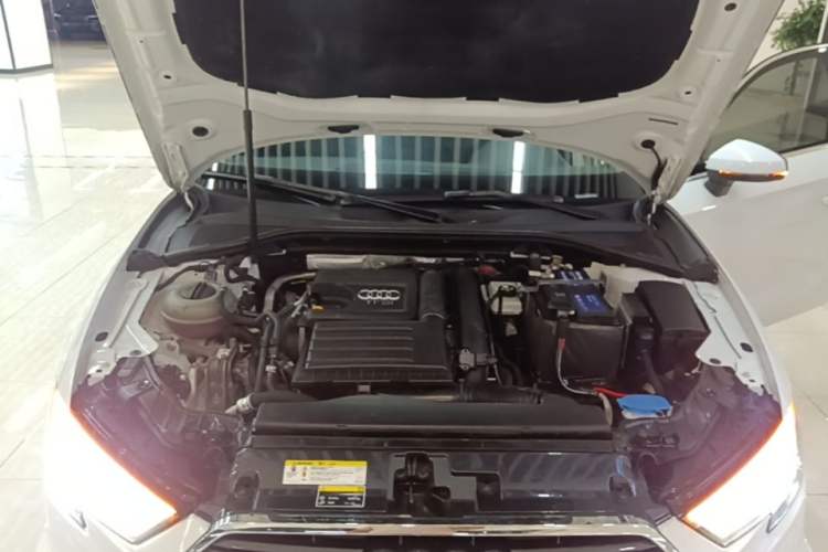 Used Audi A3 2019 Limousine 35 TFSI Sport Edition China V Emission Standard Engine Bay
