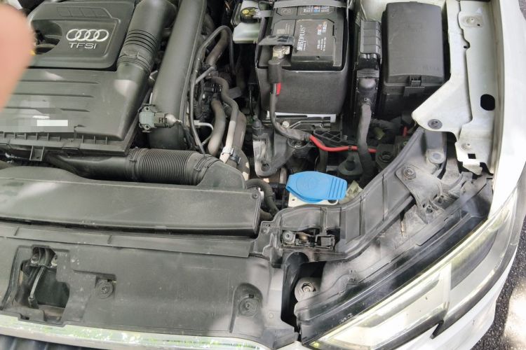 Used Audi A3 2019 Limousine 35 TFSI Ambition China V Engine Bay Left