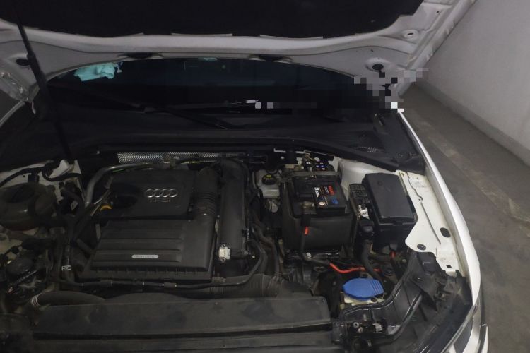 Used Audi A3 2019 Limousine 35 TFSI Ambition China VI Engine Bay Left