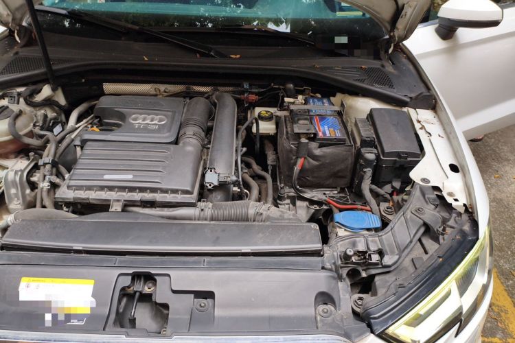 Used Audi A3 2019 Limousine 35 TFSI Ambition China V Engine Bay Left