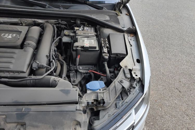 Used Audi A3 2019 Sportback 35 TFSI Ambition China VI Engine Bay Left