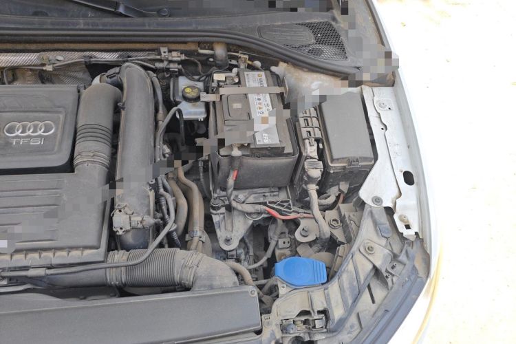 Used Audi A3 2019 Sportback 35 TFSI Ambition China VI Engine Bay Left