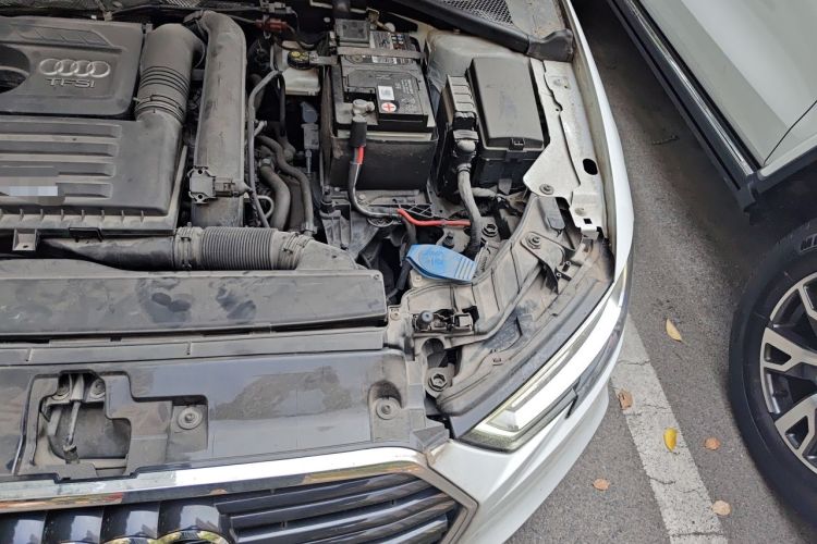 Used Audi A3 2019 Limousine 35 TFSI Sport Edition China V Emission Standard Engine Bay Left