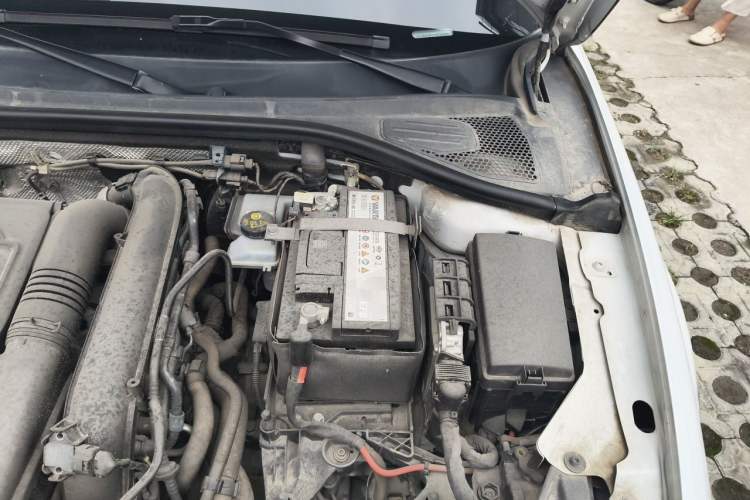 Used Audi A3 2019 Limousine 35 TFSI Style Edition China VI Emission Standard Engine Bay Left
