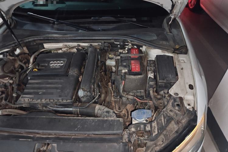 Used Audi A3 2019 Limousine 35 TFSI Style Edition China VI Emission Standard Engine Bay Left