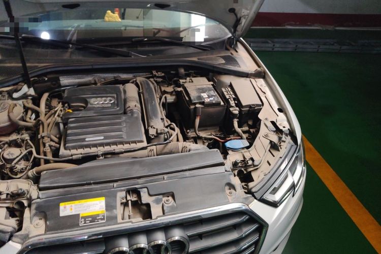 Used Audi A3 2019 Limousine 35 TFSI Ambition China VI Engine Bay Left