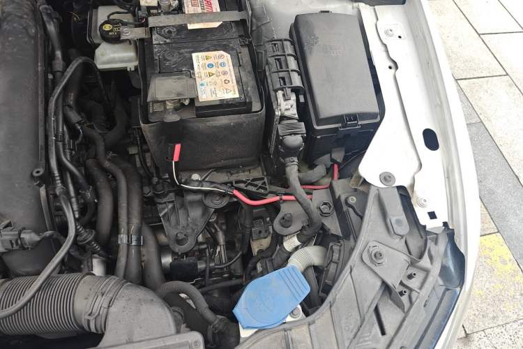 Used Audi A3 2019 Sportback 35 TFSI Ambition China VI Engine Bay Left