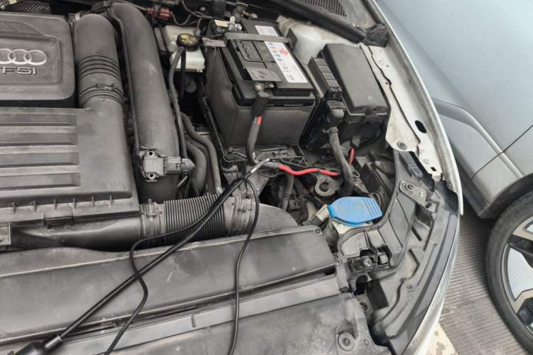 Used Audi A3 2019 Sportback 35 TFSI Ambition China V Engine Bay Left