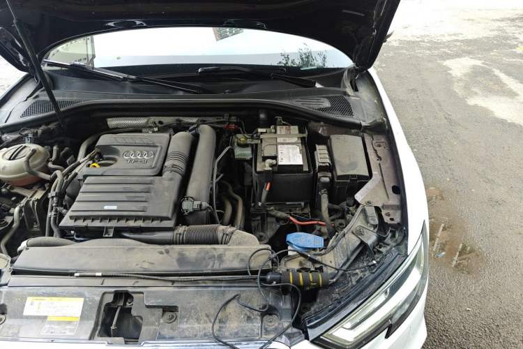 Used Audi A3 2019 Sportback 35 TFSI Fashion Edition China V Engine Bay Left