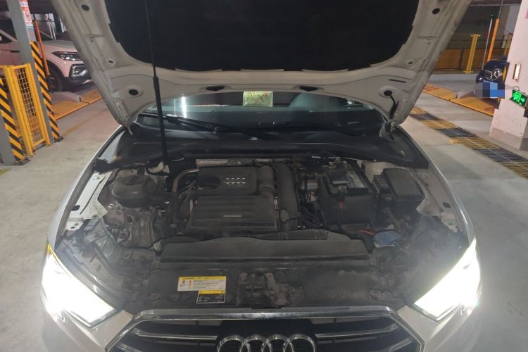 Used Audi A3 2019 Limousine 35 TFSI Ambition China VI Engine Bay