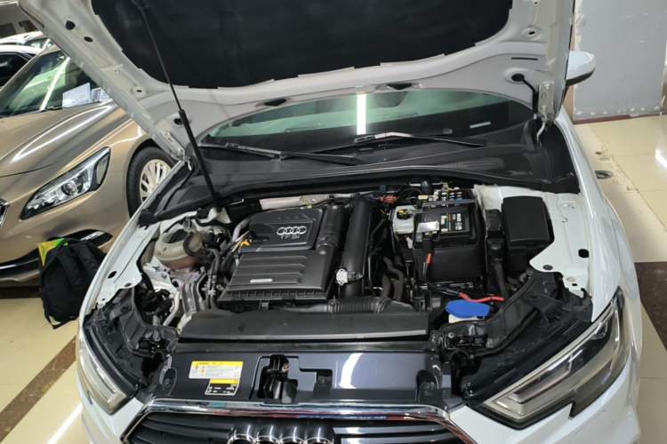 Used Audi A3 2019 Sportback 35 TFSI Fashion Edition China V Engine Bay