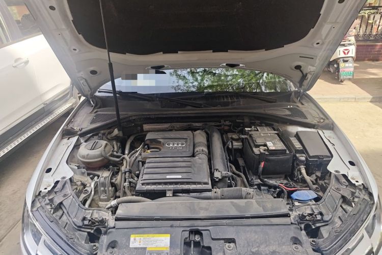Used Audi A3 2019 Limousine 35 TFSI Ambition China V Engine Bay