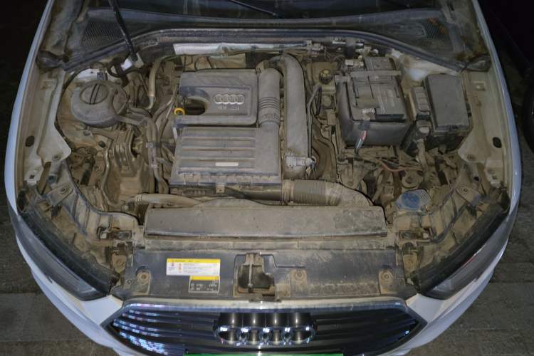 Used Audi A3 2019 Limousine 35 TFSI Fashion Edition China V standard Engine Bay