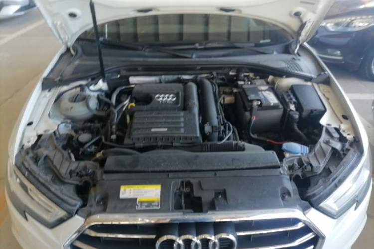 Used Audi A3 2019 Limousine 35 TFSI Style Edition China VI Emission Standard Engine Bay