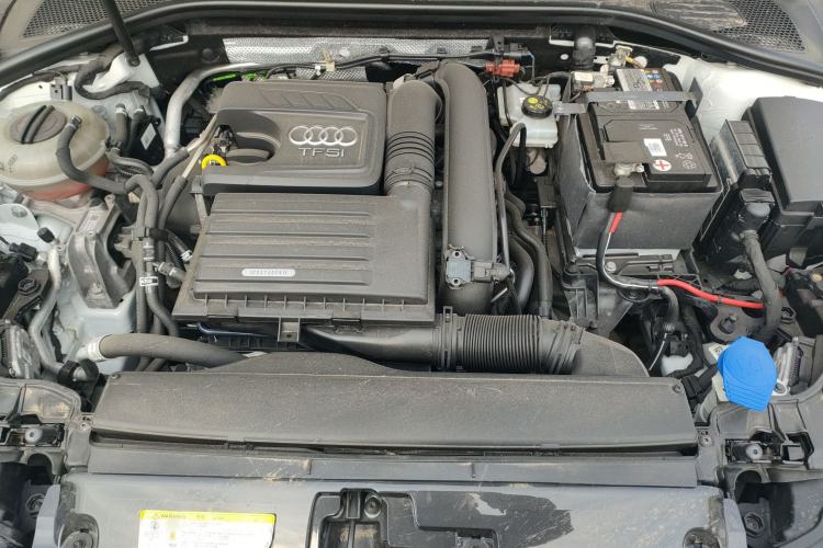 Used Audi A3 2019 Limousine 35 TFSI Fashion Edition China V standard Engine Bay