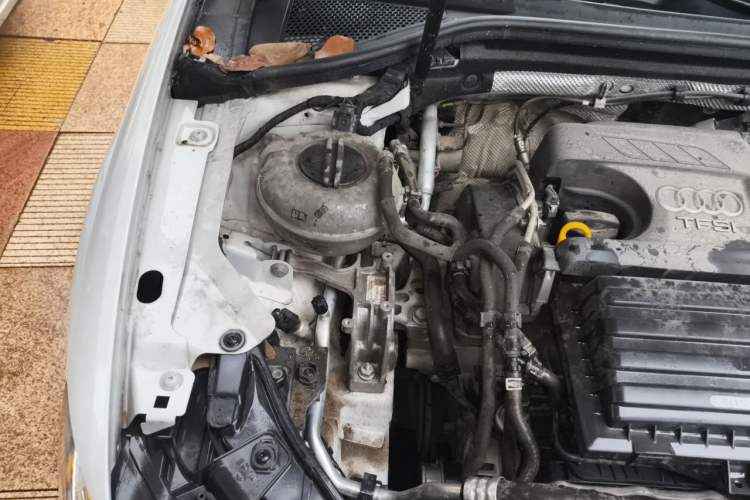 Used Audi A3 2019 Sportback 35 TFSI Ambition China V Engine Bay Right
