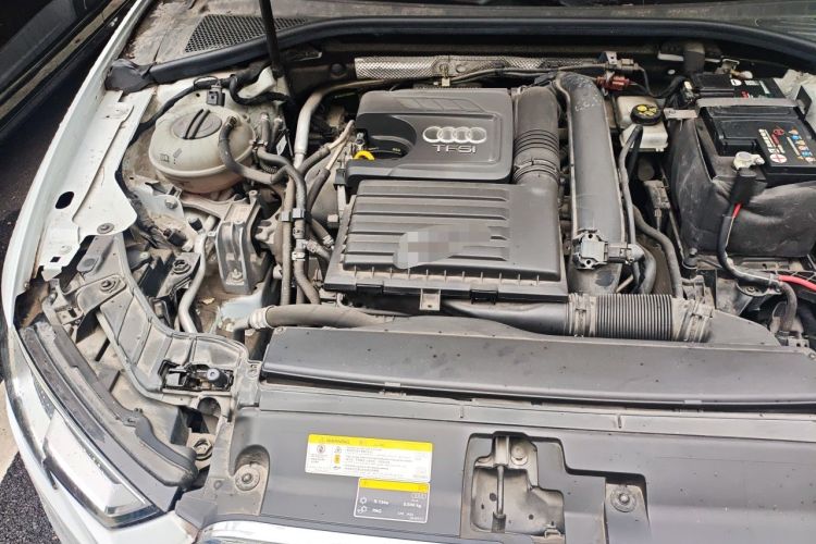 Used Audi A3 2019 Sportback 35 TFSI Ambition China V Engine Bay Right