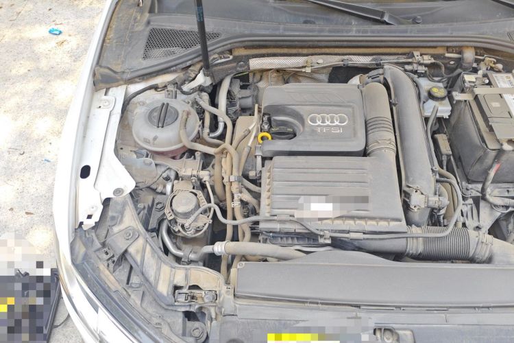 Used Audi A3 2019 Sportback 35 TFSI Ambition China VI Engine Bay Right