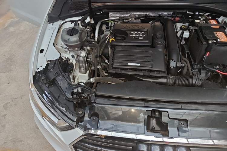 Used Audi A3 2019 Sportback 35 TFSI Fashion Edition China V Engine Bay Right