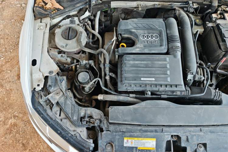 Used Audi A3 2019 Limousine 35 TFSI Ambition China VI Engine Bay Right