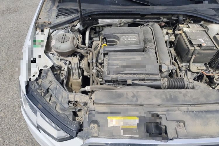 Used Audi A3 2019 Sportback 35 TFSI Ambition China V Engine Bay Right
